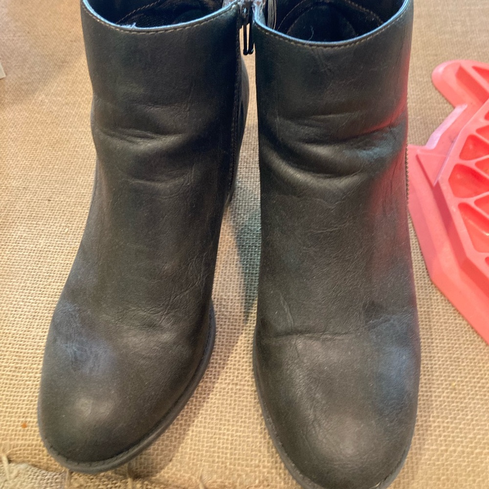 Awesome heeled boots